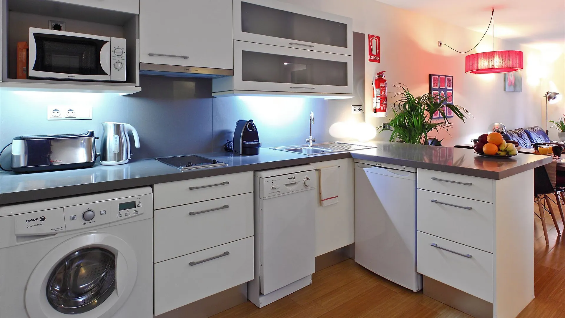 Aspasios Las Ramblas Apartments Barcelona 0*,  Spain