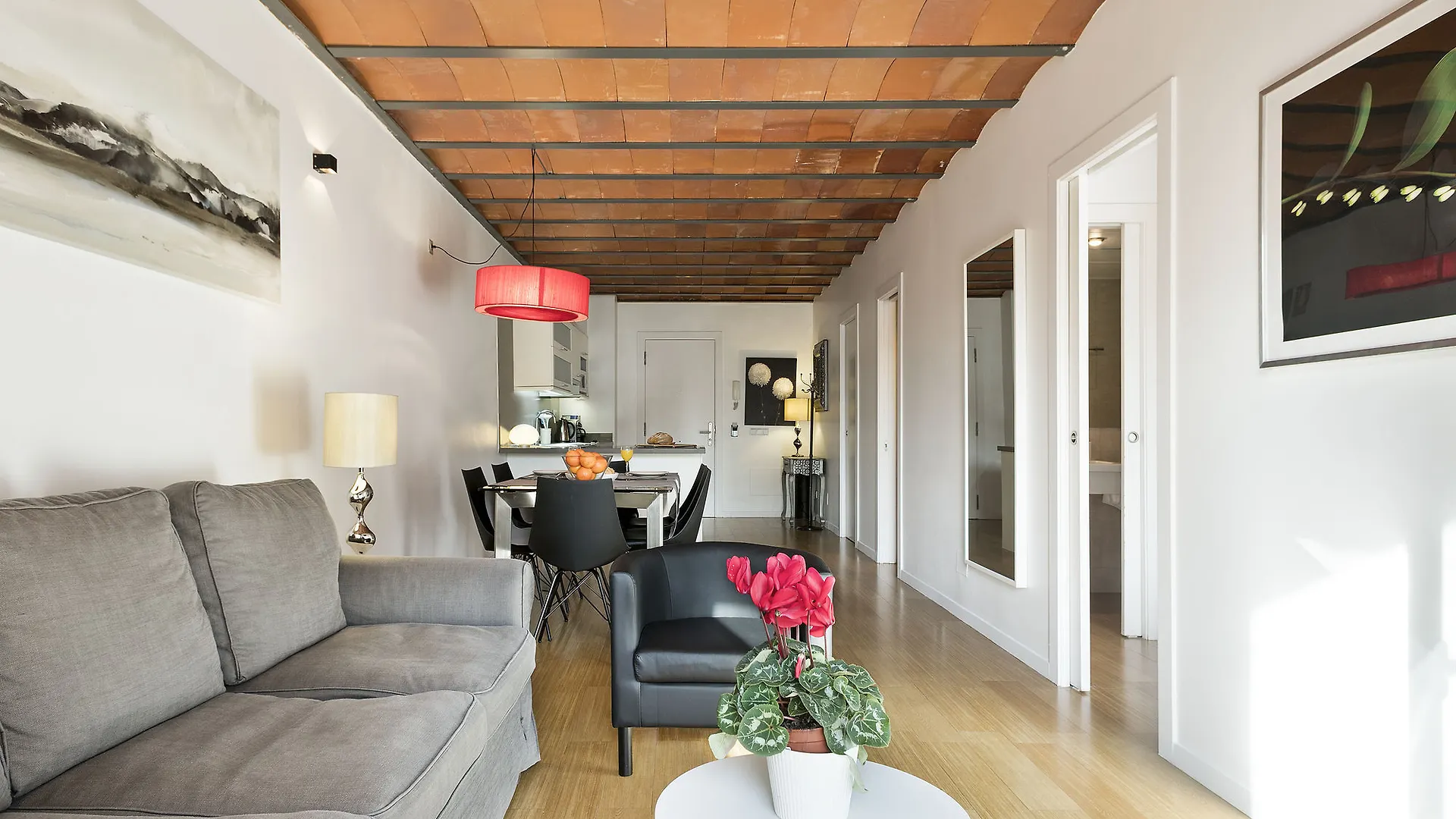 Aspasios Las Ramblas Apartments Barcelona