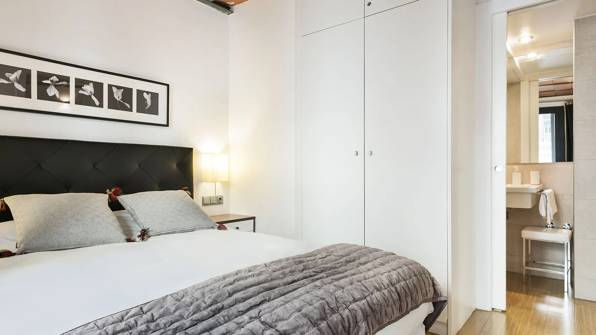 Aspasios Las Ramblas Apartments Barcelona